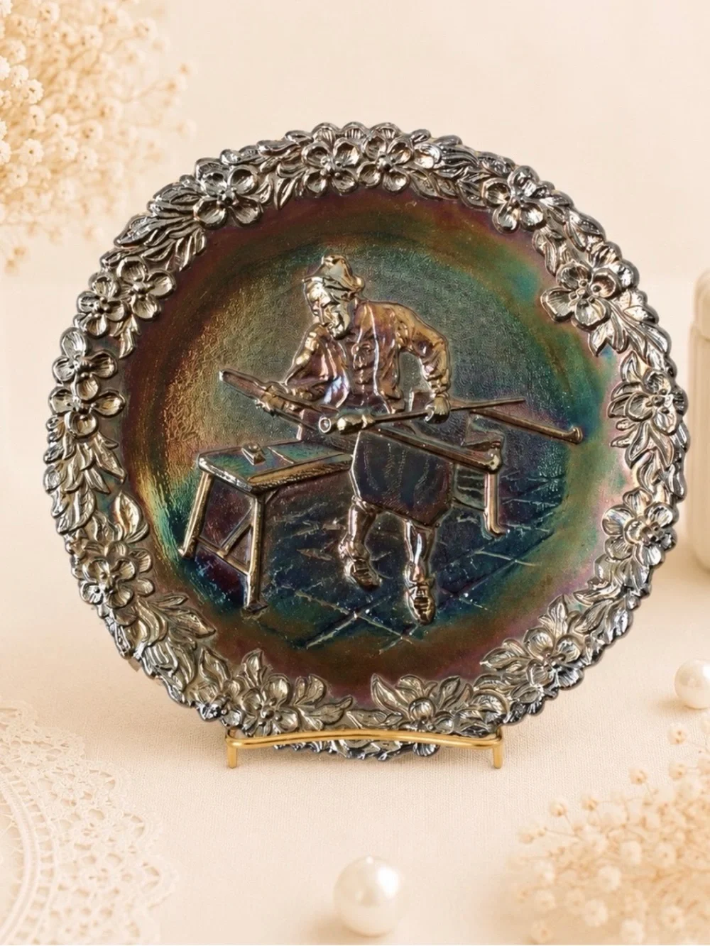 Vintage 1970 Fenton Carnival Glass Plate Craftsman Jamestown 1608